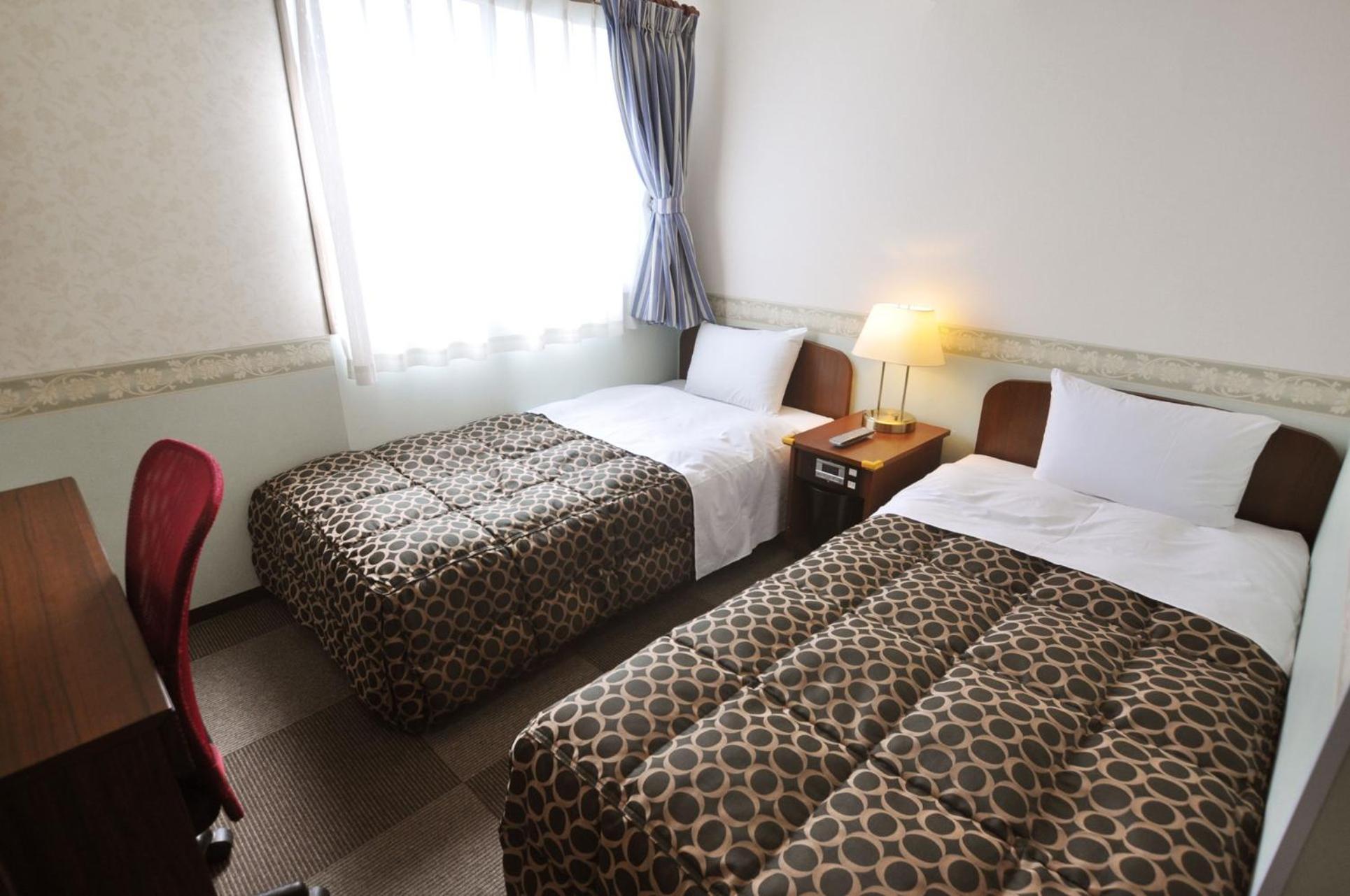 Futsukaichi Green Hotel Chikushino Habitación foto